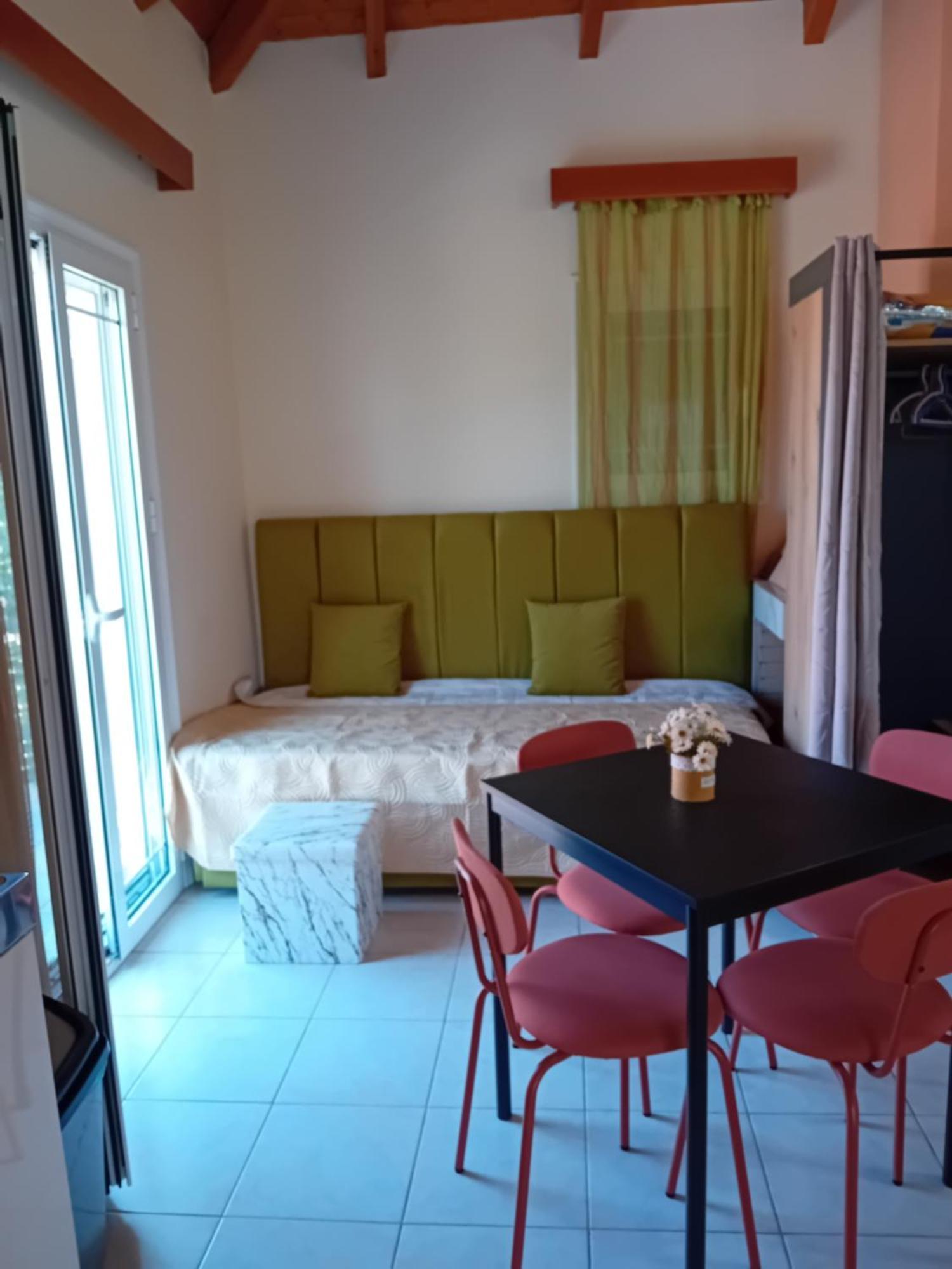 Paleros Valta'S Room מראה חיצוני תמונה
