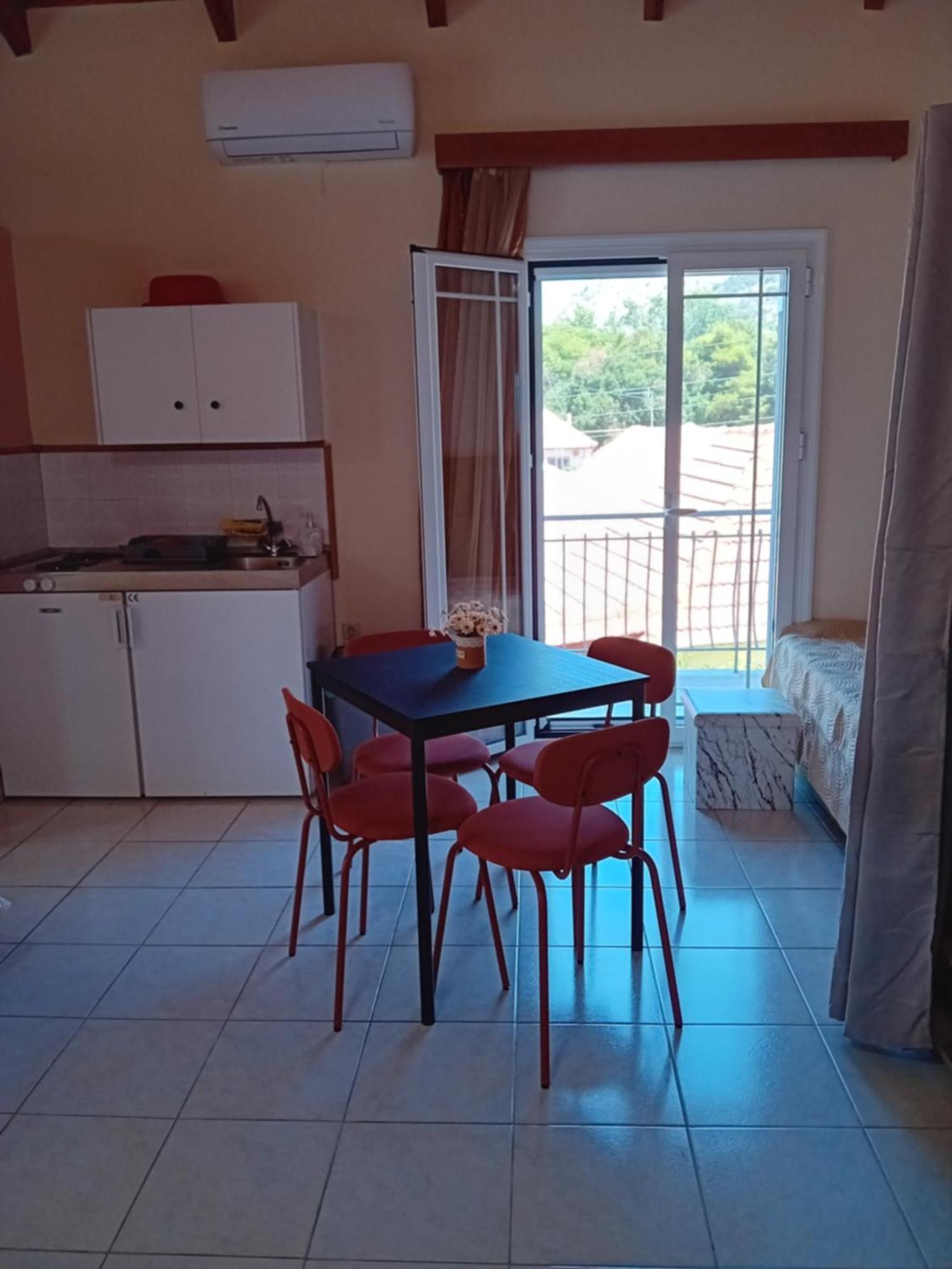 Paleros Valta'S Room מראה חיצוני תמונה
